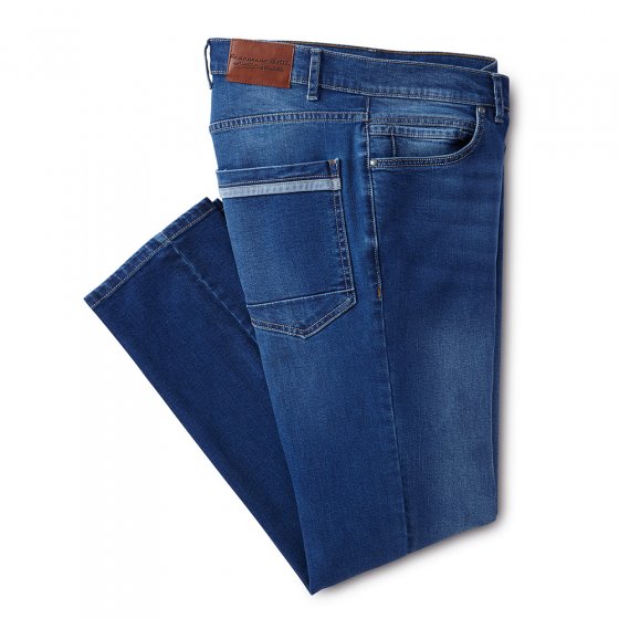 Jeans mit Kontrasten 