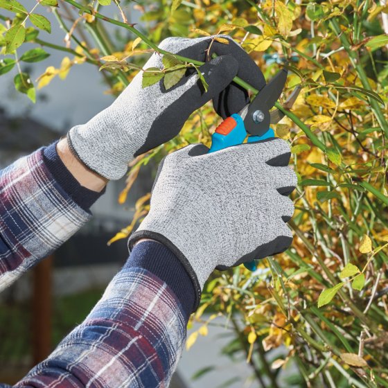 Schnittschutzhandschuhe mit Extra-Grip 