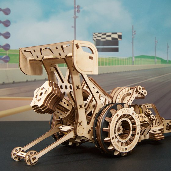 Holzmodell Dragster-Rennwagen 