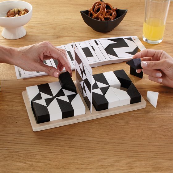 Tangram-Duell „Black  &  White“ 